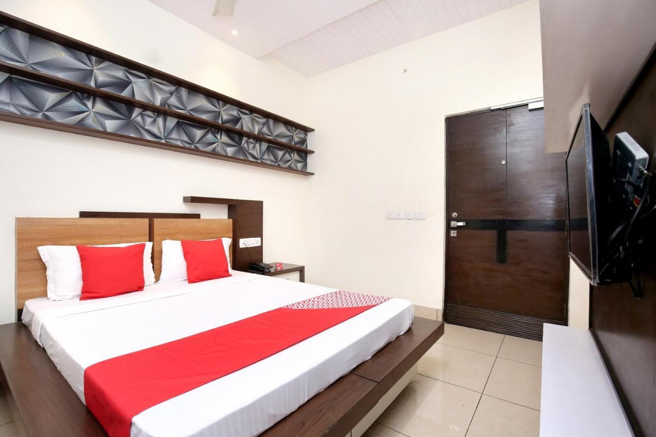 Hotel Grand M Lajjo Ludhiana Exterior foto