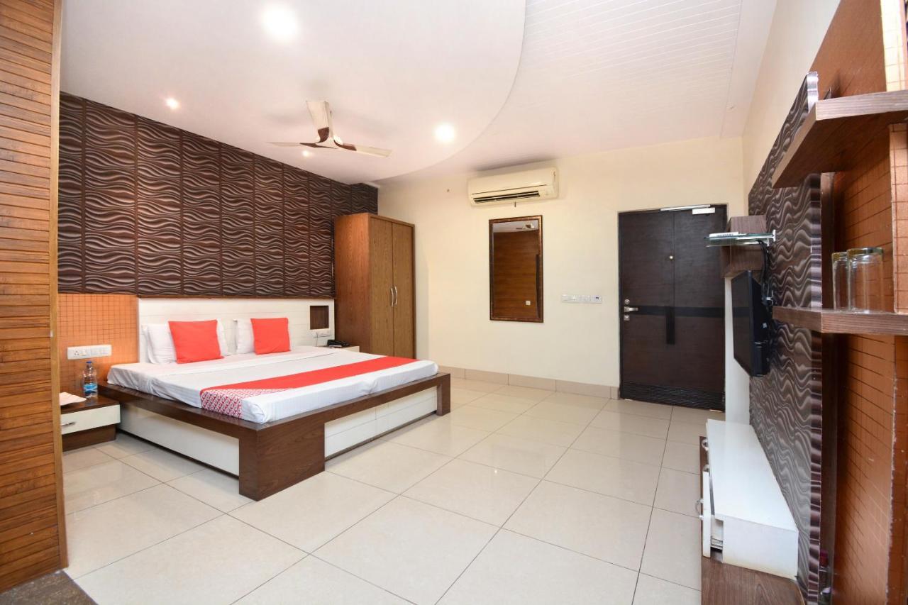 Hotel Grand M Lajjo Ludhiana Exterior foto